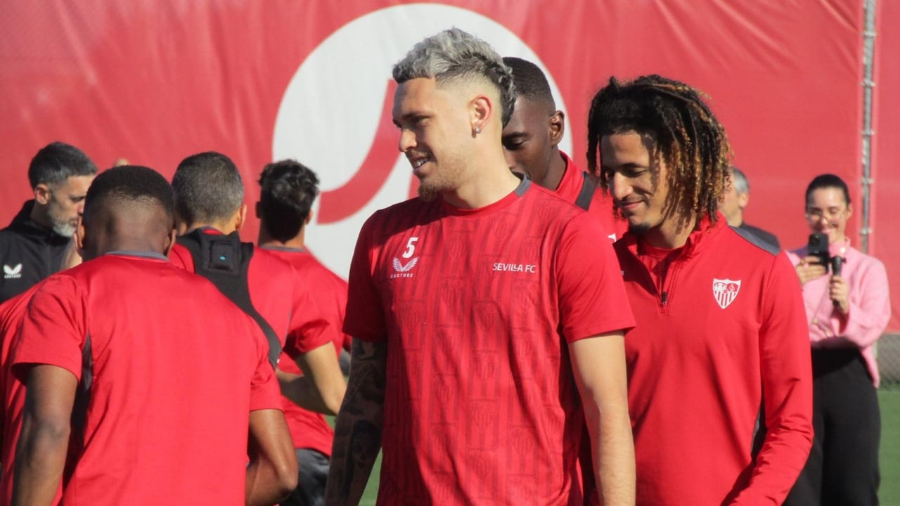 Regreso y una baja sin importancia en el entrenamiento del Sevilla