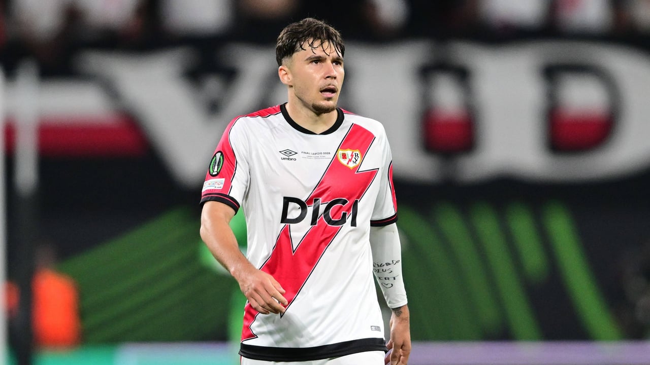 Iraola vuelve a mirar a La Liga y pone el foco en el Rayo Vallecano para reforzar al Liverpool