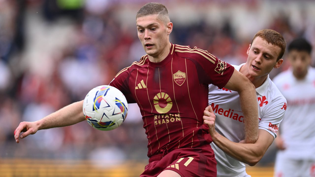 El Napoles se lanza a por Artem Dobvyk y la Roma se lo piensa