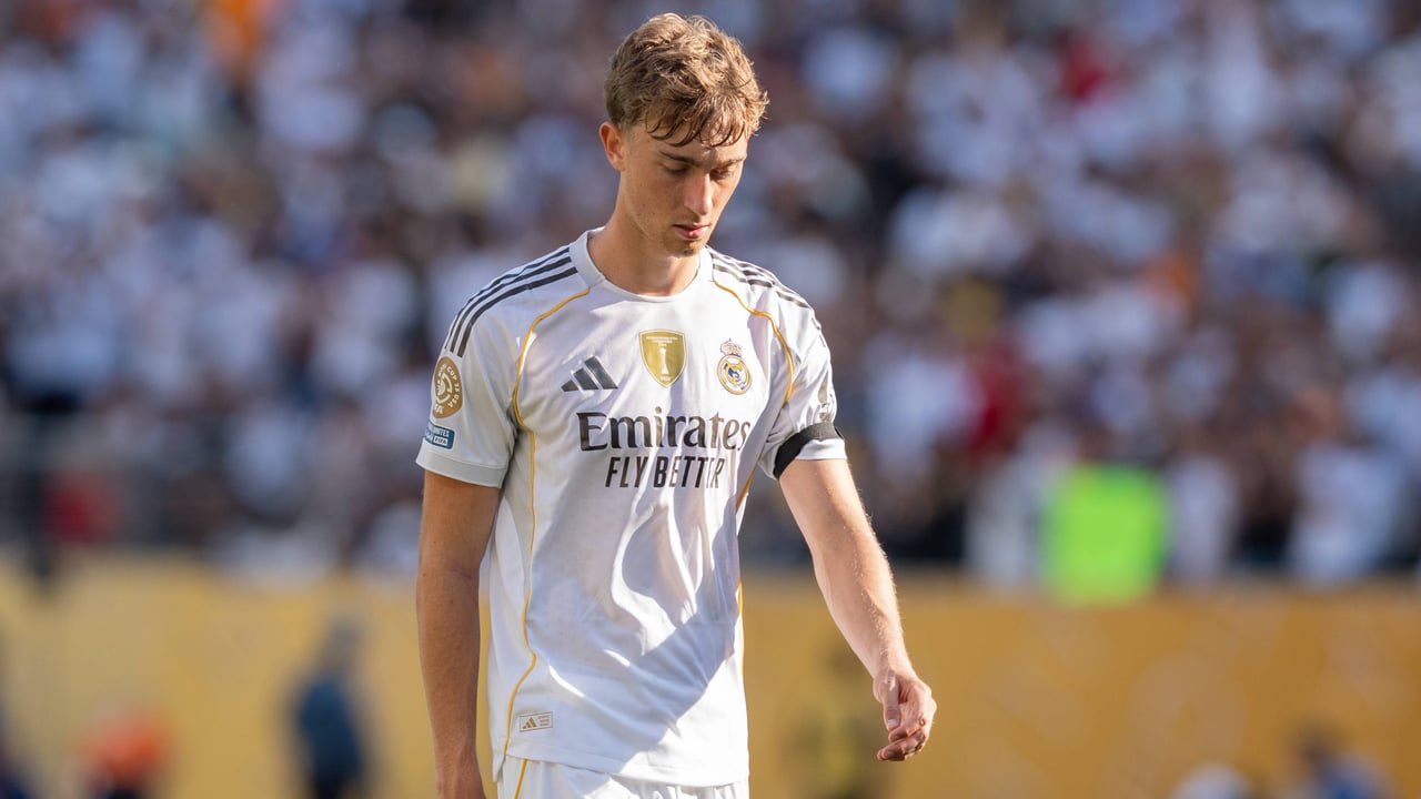 El fichaje estrella del Real Madrid, pillado con una actriz de cine para adultos