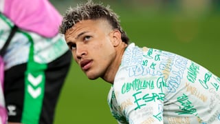 Puerta abierta con Deossa en los planes del Betis 26/27