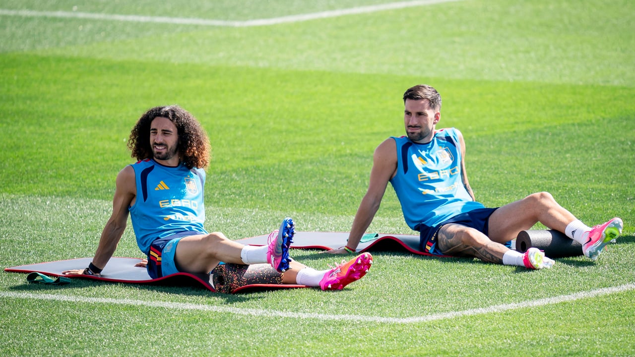 Cucurella y su futuro: "Mis agentes ya saben que no tienen que decirme nada"