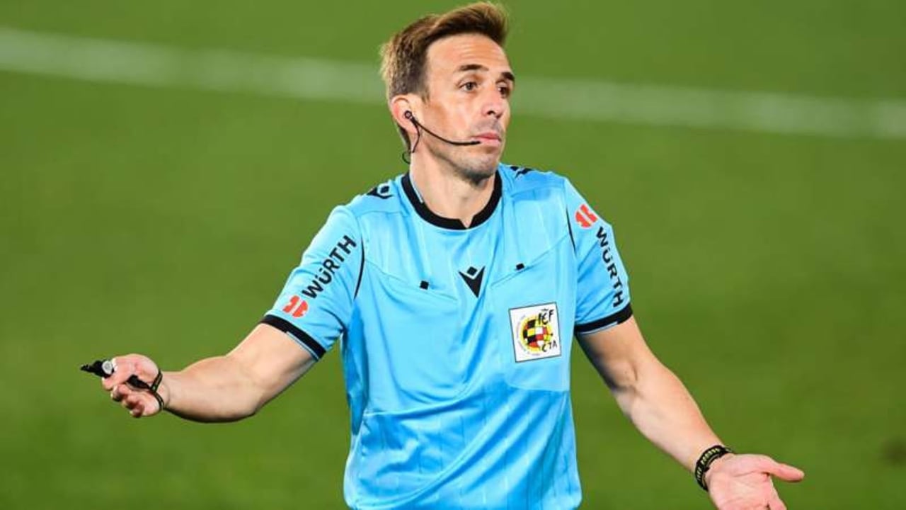 La polémica de Pizarro Gómez con Pape Gueye en el Sevilla - Celta