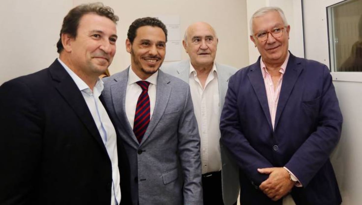 Betis y Sevilla, juntos en el homenaje al maestro Araújo