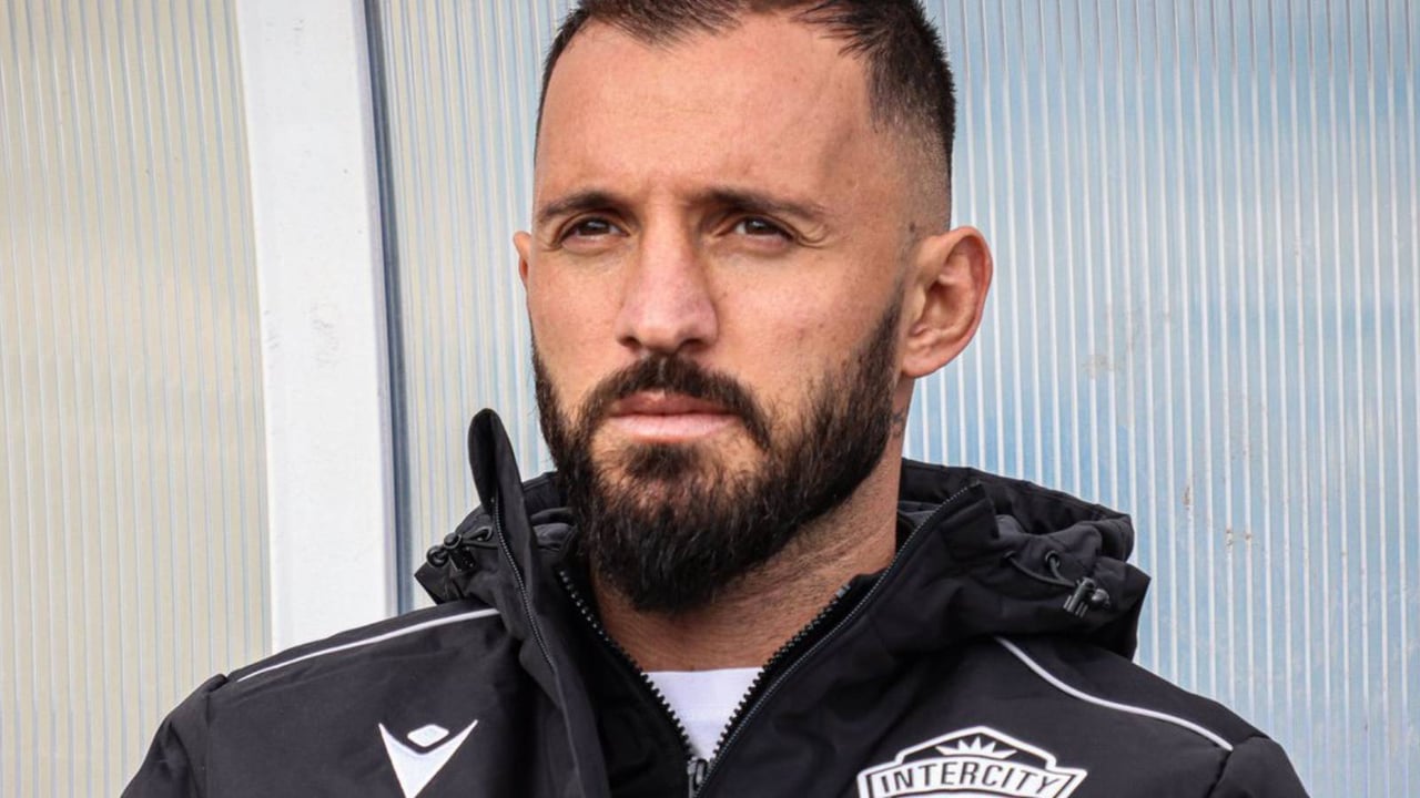 La asombrosa retirada de Emre Çolak