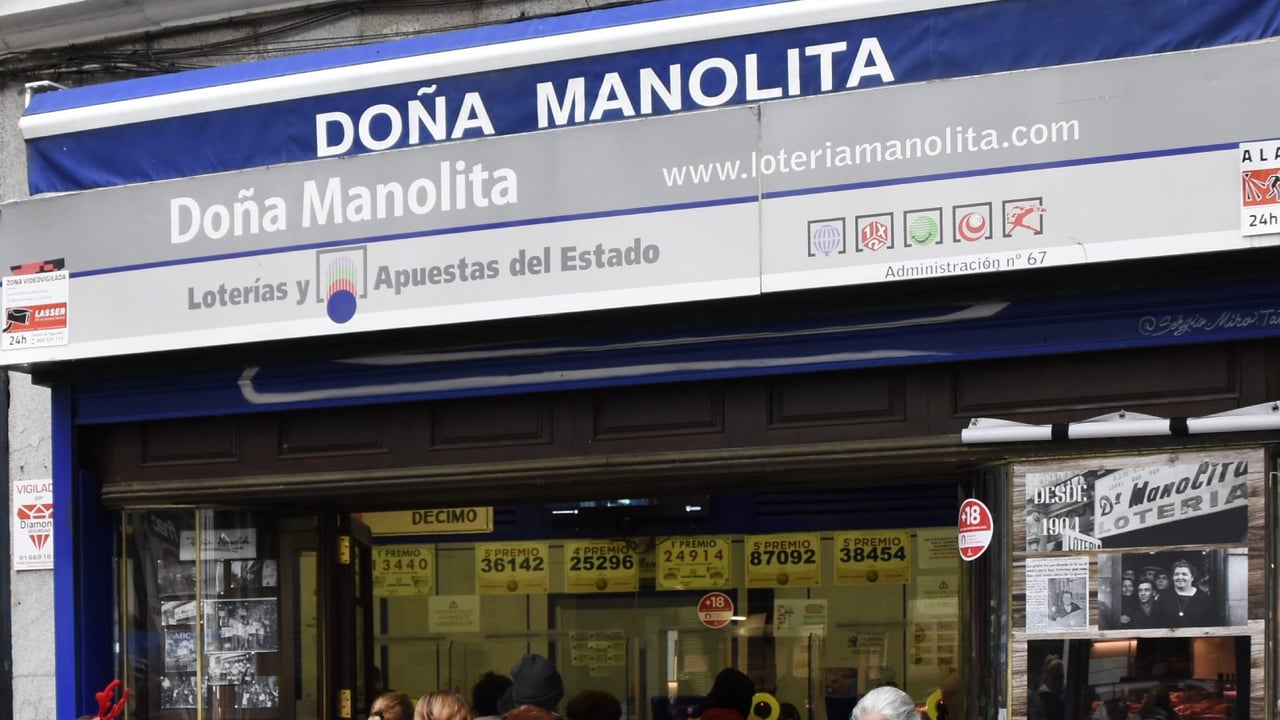 Desvelan la relación de Doña Manolita con Franco a un mes de la Lotería de Navidad