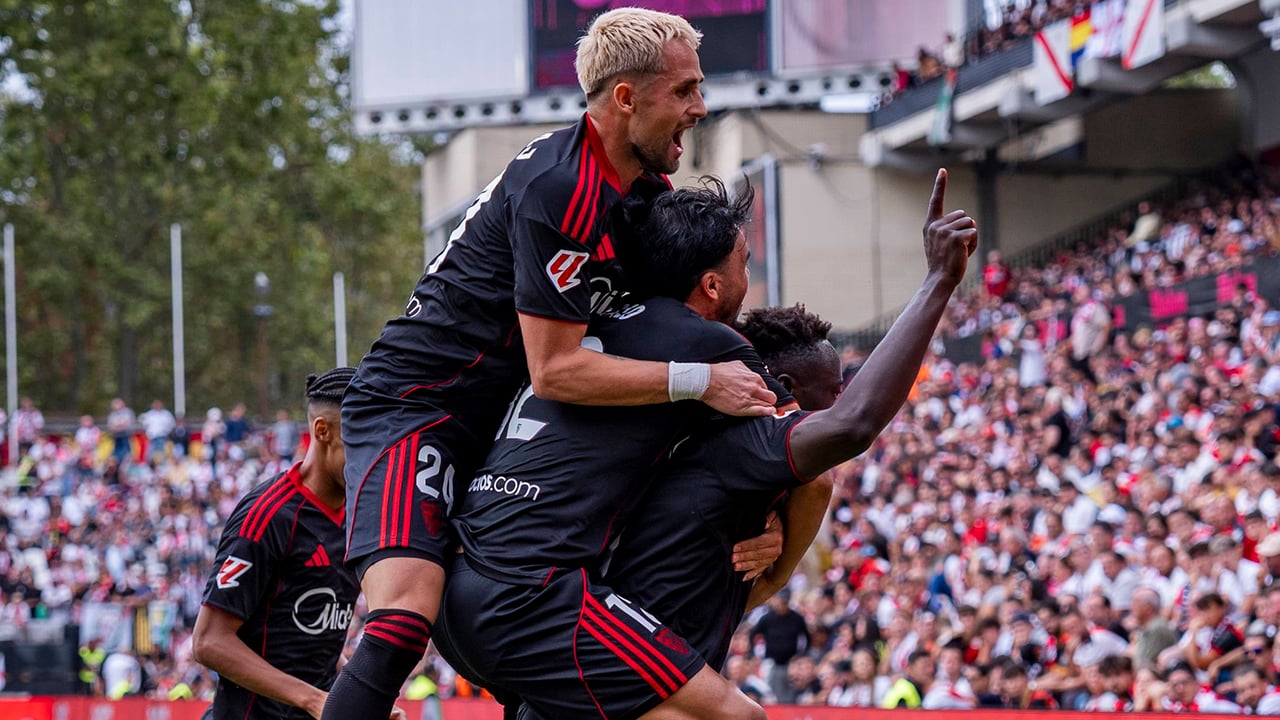El Sevilla de Almeyda sube al podio con Barça y Real Madrid