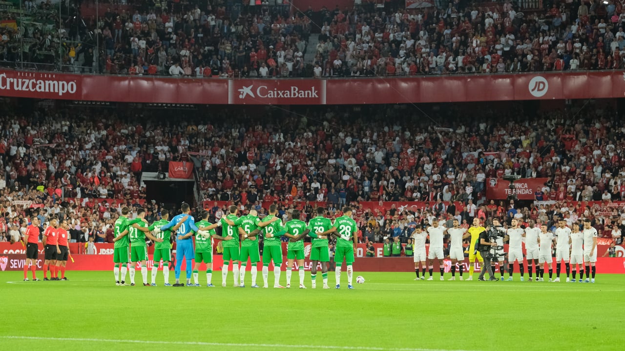 Las aficiones de Betis y Sevilla, unidas en una rebelión nacional contra Tebas y Louzán