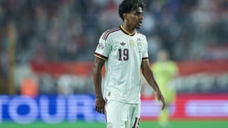 Flick se rinde a Lamine Yamal: "Será el mejor jugador del mundo si no lo es ya"