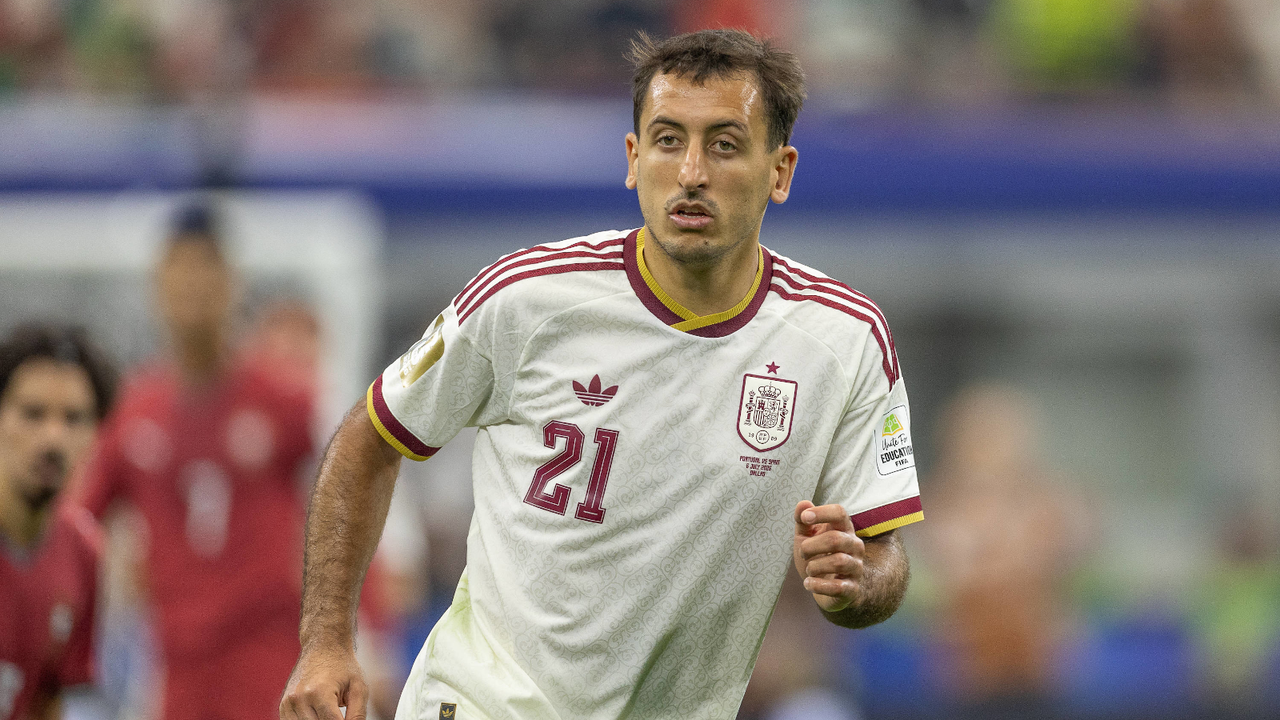 Mikel Oyarzabal, jugador de España, quiere más