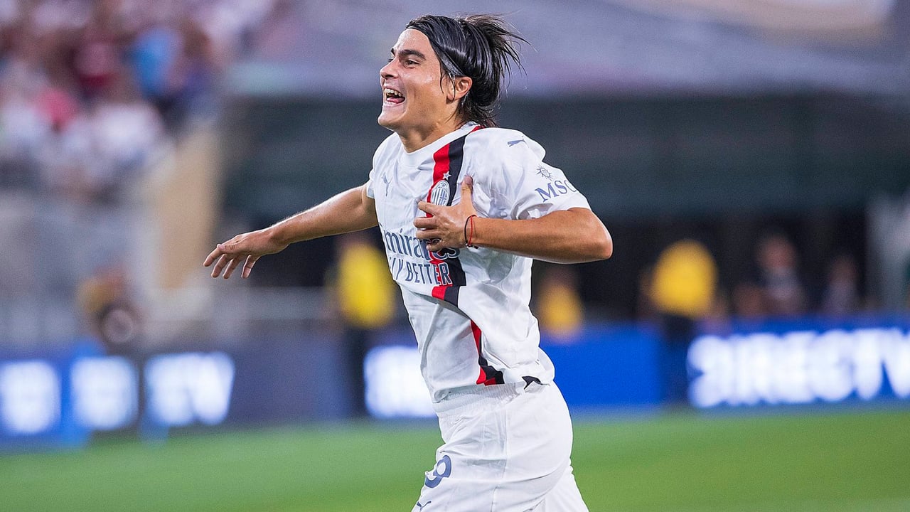 Luka Romero, oficial