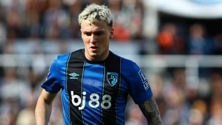 El Bournemouth de Iraola aparta a Álex Jiménez, excanterano del Real Madrid, por supuestos mensajes con una niña de 15 años