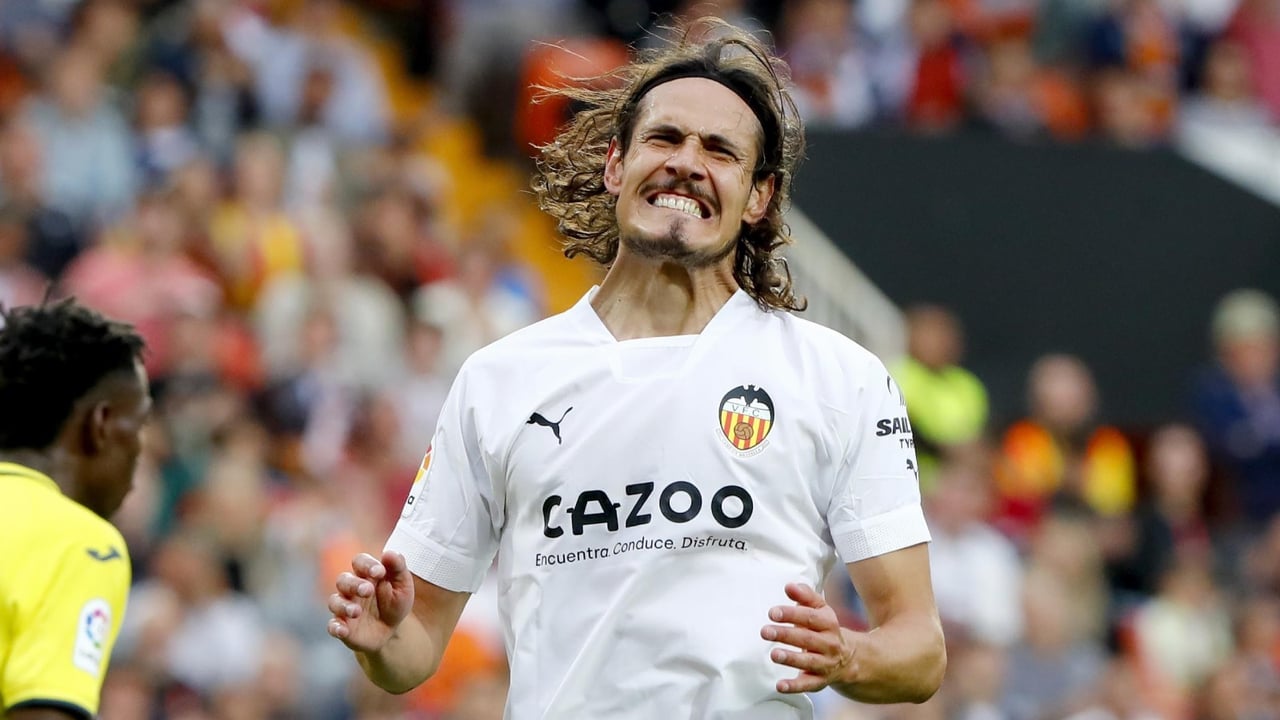 Cavani y otro ex del Valencia van juntos a Turquía