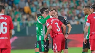 Azpilicueta rebaja la euforia y explica cómo está tras pedir el cambio