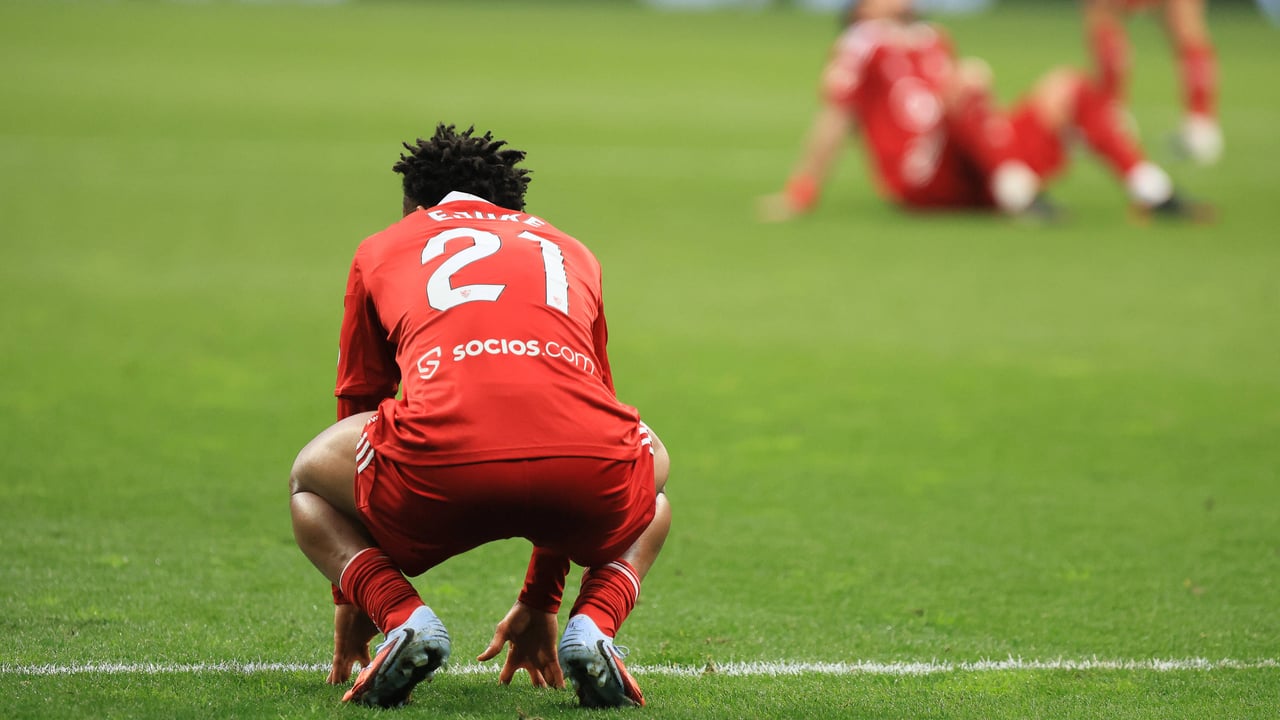 La colección de despropósitos en el estreno de García Plaza: récord tras récord para olvidar