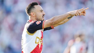 Álvaro García, jugador del Rayo Vallecano: "Tengo varios pisos en Rota y en Utrera, pero prefiero los alquileres anuales porque son más fáciles de gestionar"