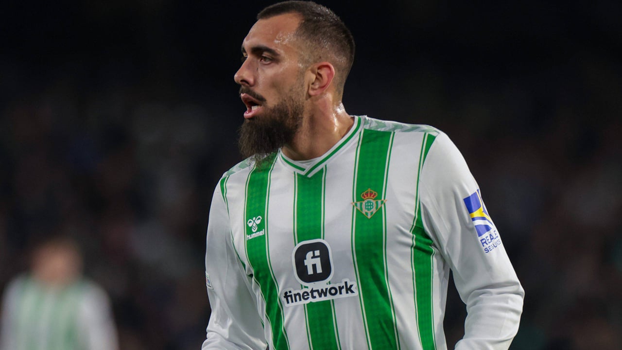 'Dardo' de Borja Iglesias al Betis con una confesión sobre su futuro inmediato