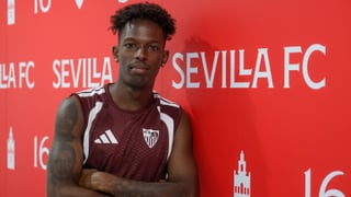 Félix Correia, jugador del Sevilla: "José Ignacio Navarro habló conmigo y me explicó que era un proyecto para traer al Sevilla de vuelta"