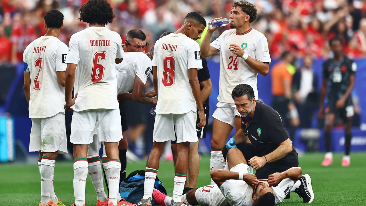 Saltan las alarmas en Marruecos: Saibari, estrella del Mundial y nuevo fichaje del Bayern, se lesiona en pleno partido