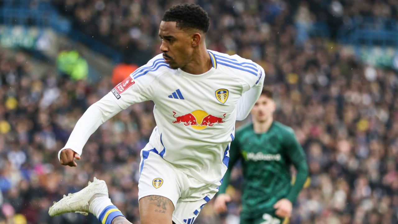 Junior Firpo toma posiciones: cambio de agencia a punto de elegir destino