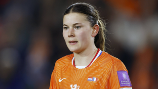 El Barcelona ficha a Renee van Asten, joya defensiva del Ajax