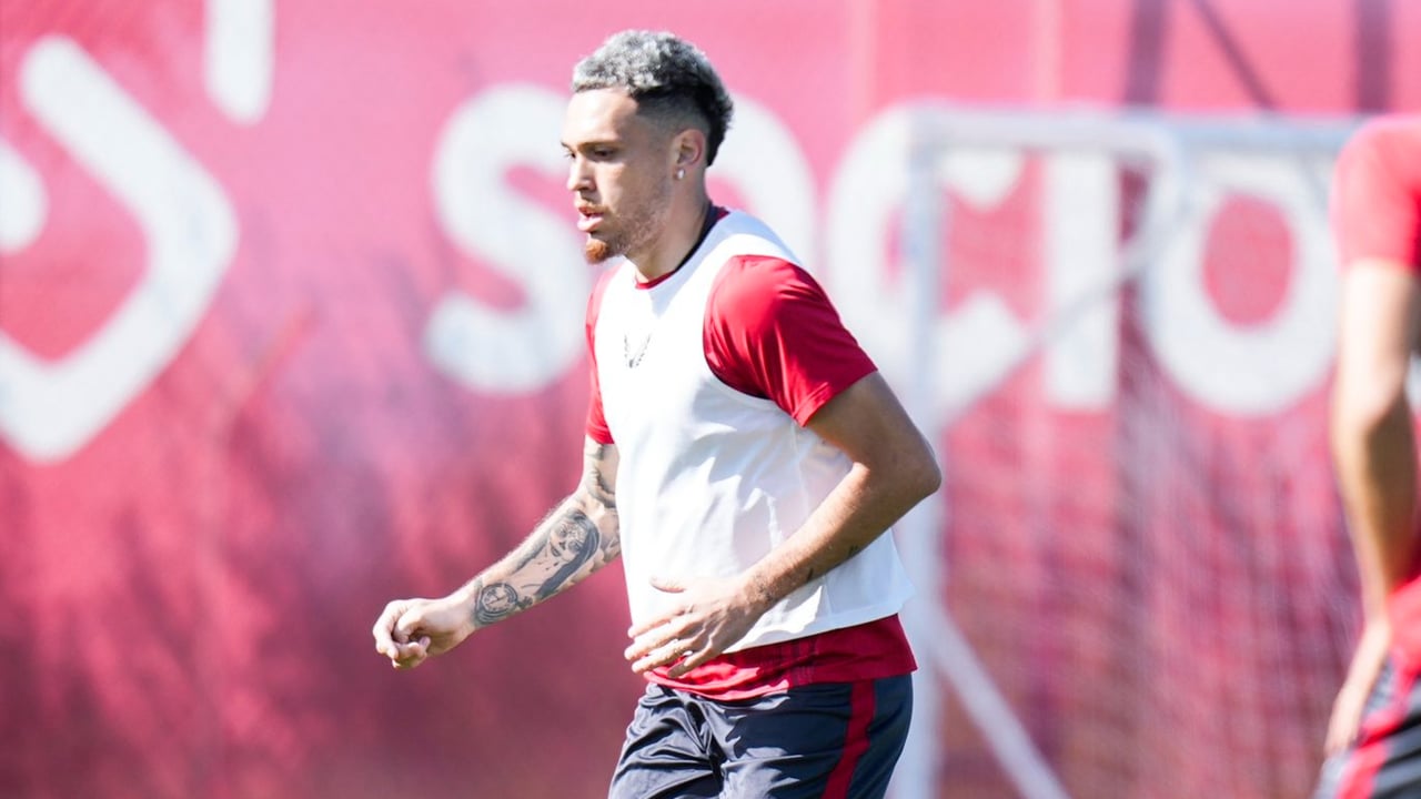 Dos esperados regresos en la lista de 23 expedicionarios de Quique para el Bernabéu