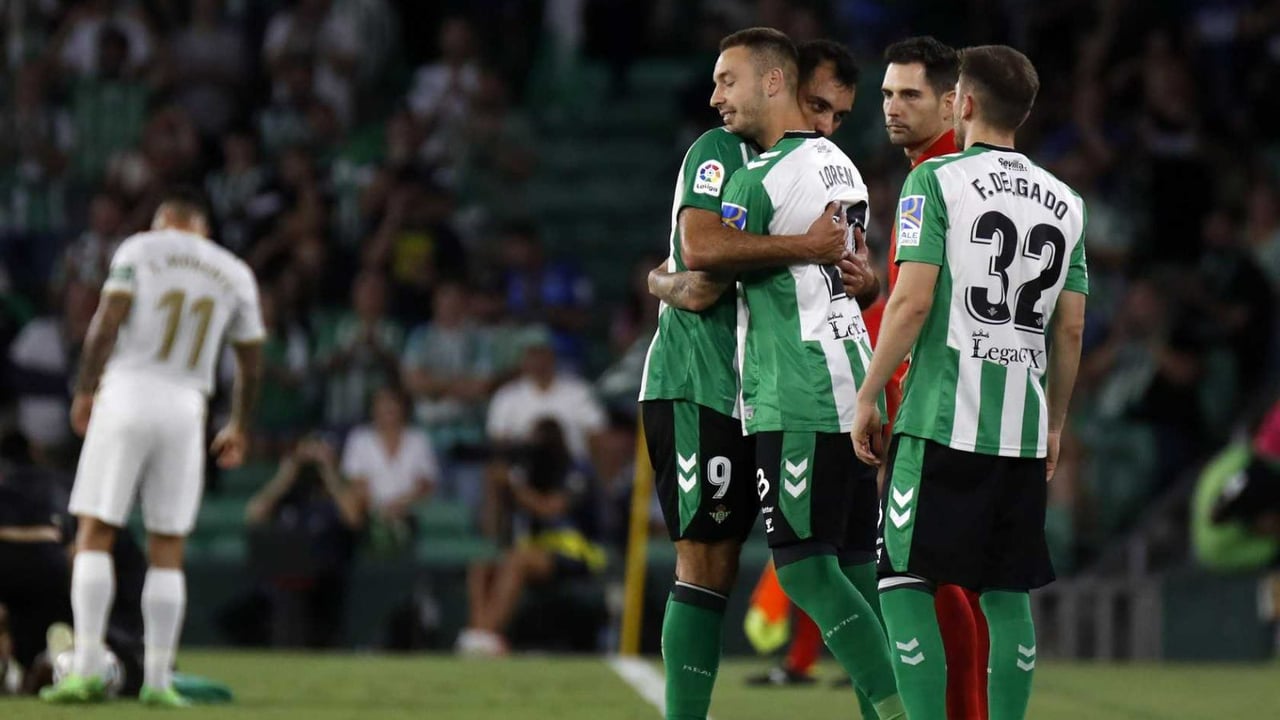 Loren Morón da calabazas