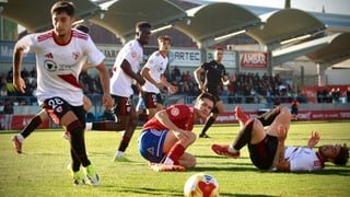 Tarazona 2-0 Sevilla Atlético: Atropellado a balón parado