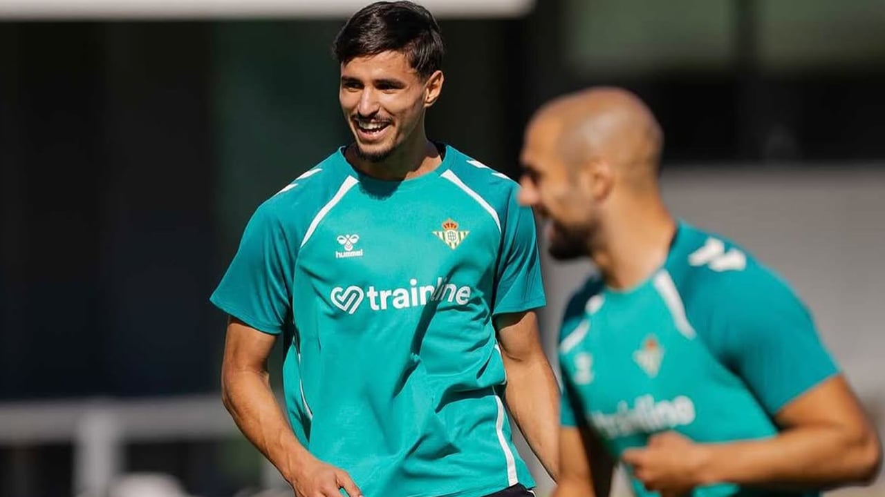 El Betis acuerda el traspaso de Moha Hamdoume con beneficios de una futura venta