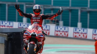 Pedro Acosta elige la guerra con Marc Márquez y se equivoca