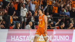 El Valencia aplasta al Joventut y acaricia la final de la Liga Endesa
