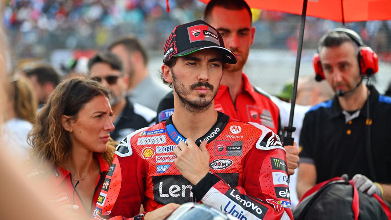 Un agente de MotoGP lanza un importante aviso a Bagnaia sobre su futuro en Ducati