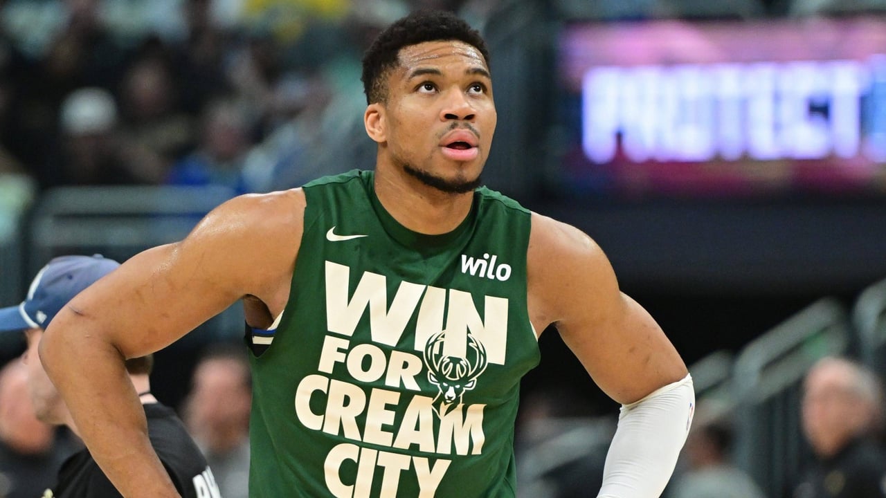 Doc Rivers toma medidas con Giannis Antetokounmpo