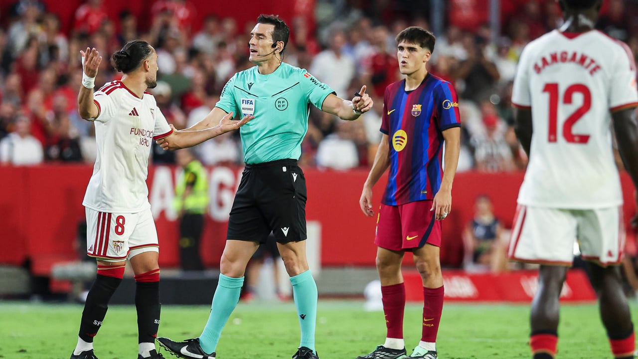 El CTA corrige a Martínez Munuera por su jugada más polémica en el Sevilla - Barça: "Pudo ser mejorable"