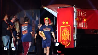 Tras conquistar el Mundial con España, Víctor Muñoz toma una decisión que ilusiona al Liverpool