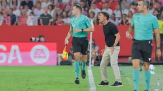Beñat San José, tras "una derrota muy dura" en Sevilla, se queja del último penalti: "Si lo revisa..."