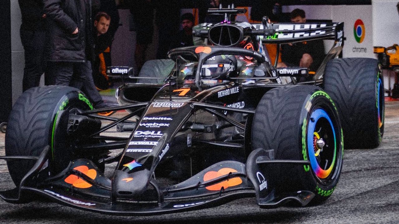 Y al tercer día, llegó el campeón: McLaren debuta en los tests de Montmeló