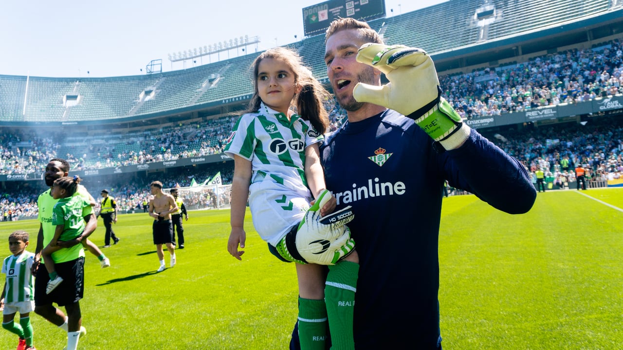 El Betis anuncia la despedida con honores de su 'Fichaje Estrella' en la 24/25