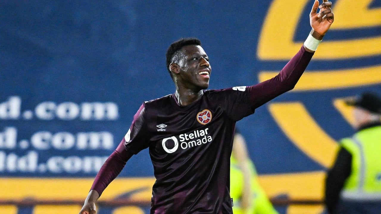 Cádiz, Málaga y Las Palmas insisten en su fichaje