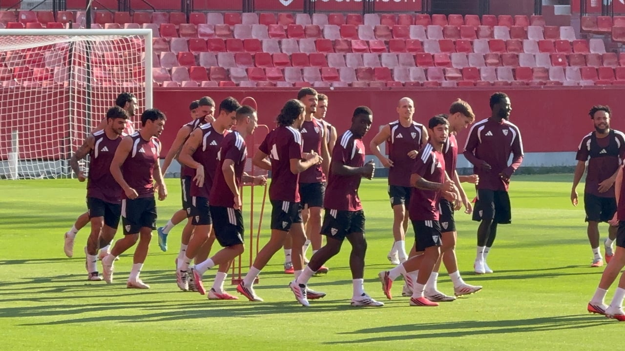 El Sevilla se refugia en el Sánchez-Pizjuán sin Robbie Ure y con detalles importantes