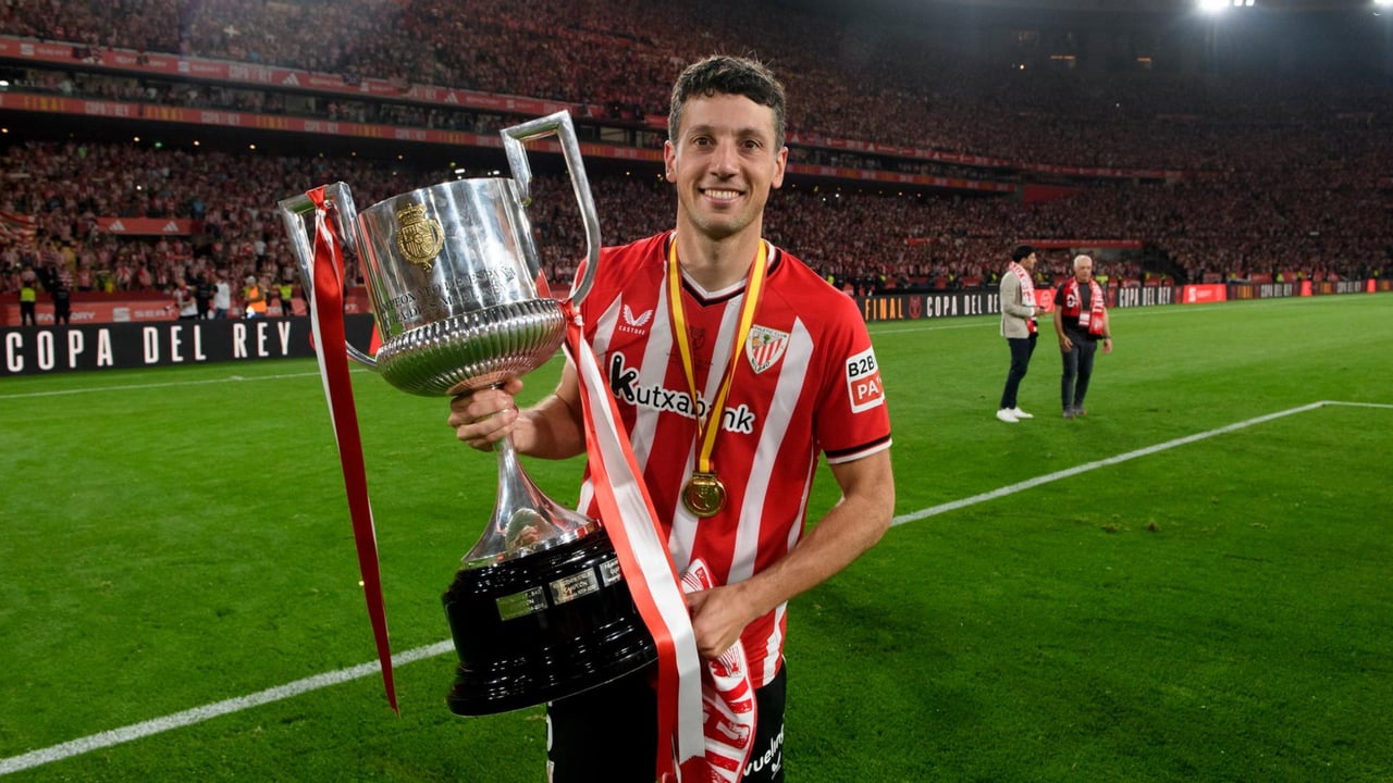 El Athletic anuncia la marcha de Mikel Vesga al Almería: "Me da pena, pero es lo mejor"