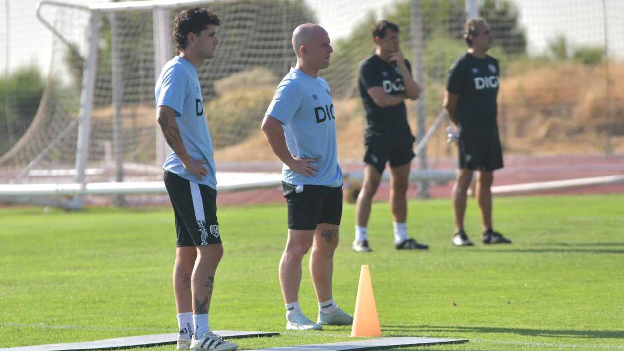 Beñat San José toma el mando del Rayo Vallecano con decisiones inminentes que tomar