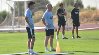 Beñat San José toma el mando del Rayo Vallecano con decisiones inminentes que tomar