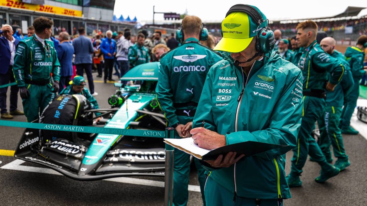 Adrian Newey hace una limpia en Aston Martin antes de 2026