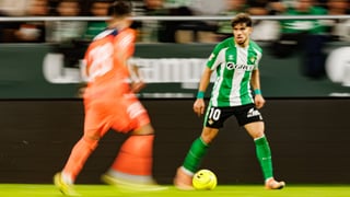 El Barcelona vuelve a mirar al Betis: medita repescar a Ez Abde como alternativa a Marcus Rashford