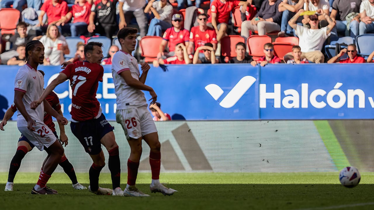 A este Sevilla todo se le pone en contra