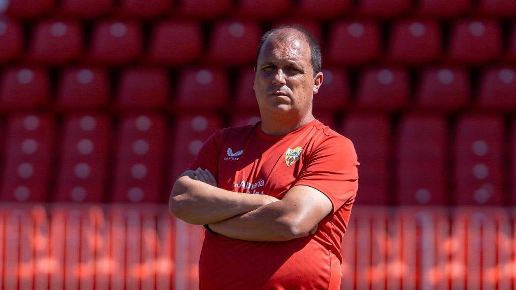 La explicación de Lasarte a lo sucedido en el Almería - Granada