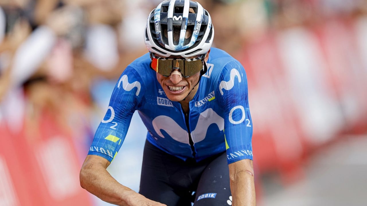 Enric Mas se aúpa al segundo puesto de La Vuelta y Pogacar descarrila antes del desenlace