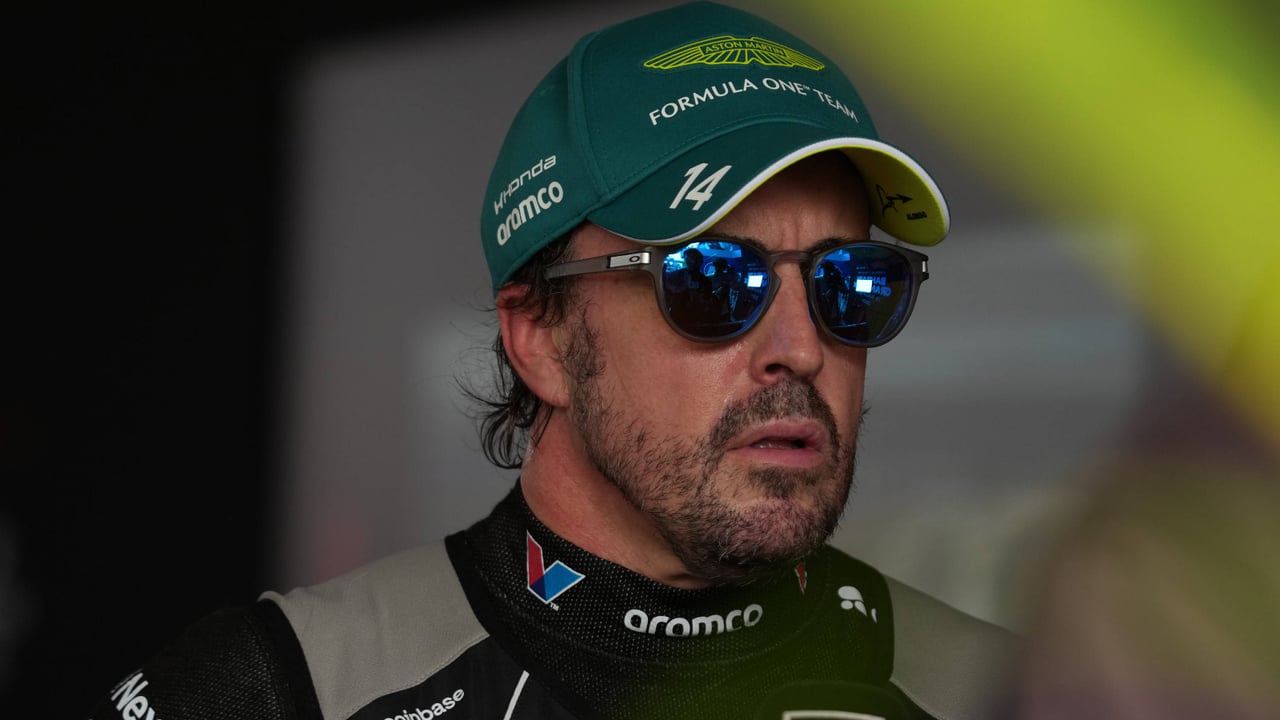 Fernando Alonso, recién renovado por Aston Martin: "Subí a mi hijo de dos meses a un kart. No le pregunté a su madre, pero lo recordaré toda la vida"