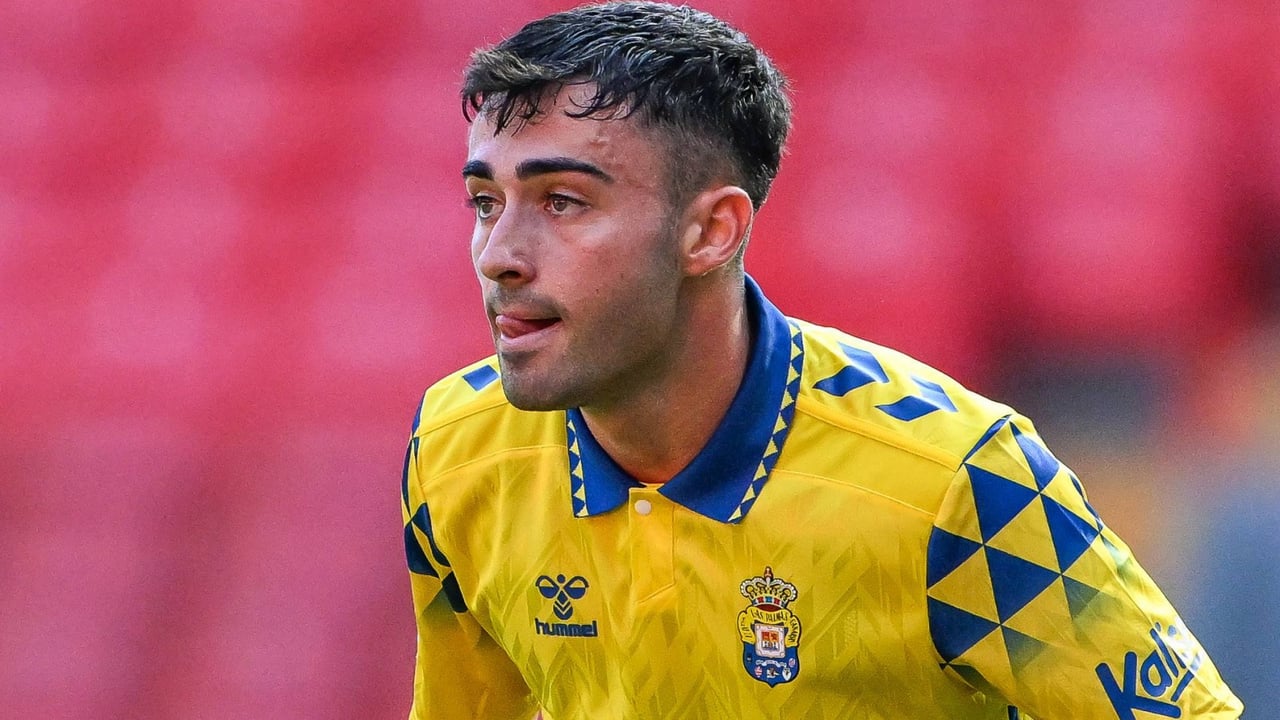 Una lesión deja a Alberto Moleiro fuera de los planes de Santi Denia